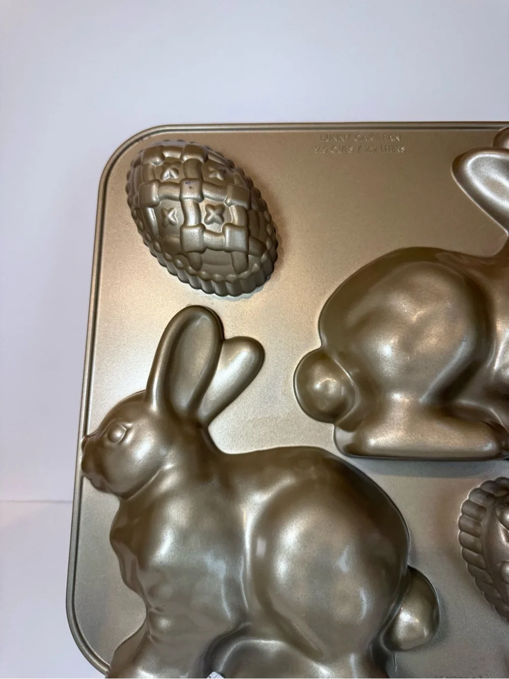 Nordic Ware Bunny Cake Pan Mold , 9.5 Cups, Makes 3D Easter Egg & Bunny. USA